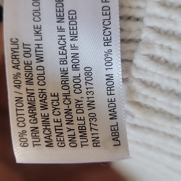 A New DAY White and  Army Green striped sweater, Size Small - Picture 7 of 7